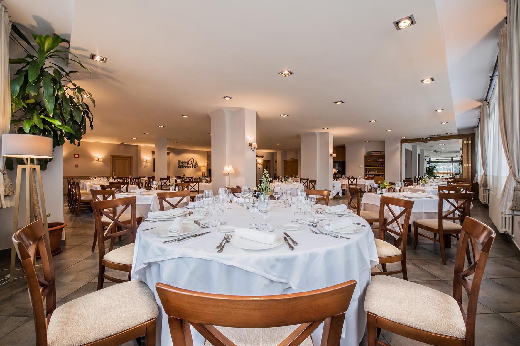 Hotel Villa Virginia Sabiñánigo Kültér fotó
