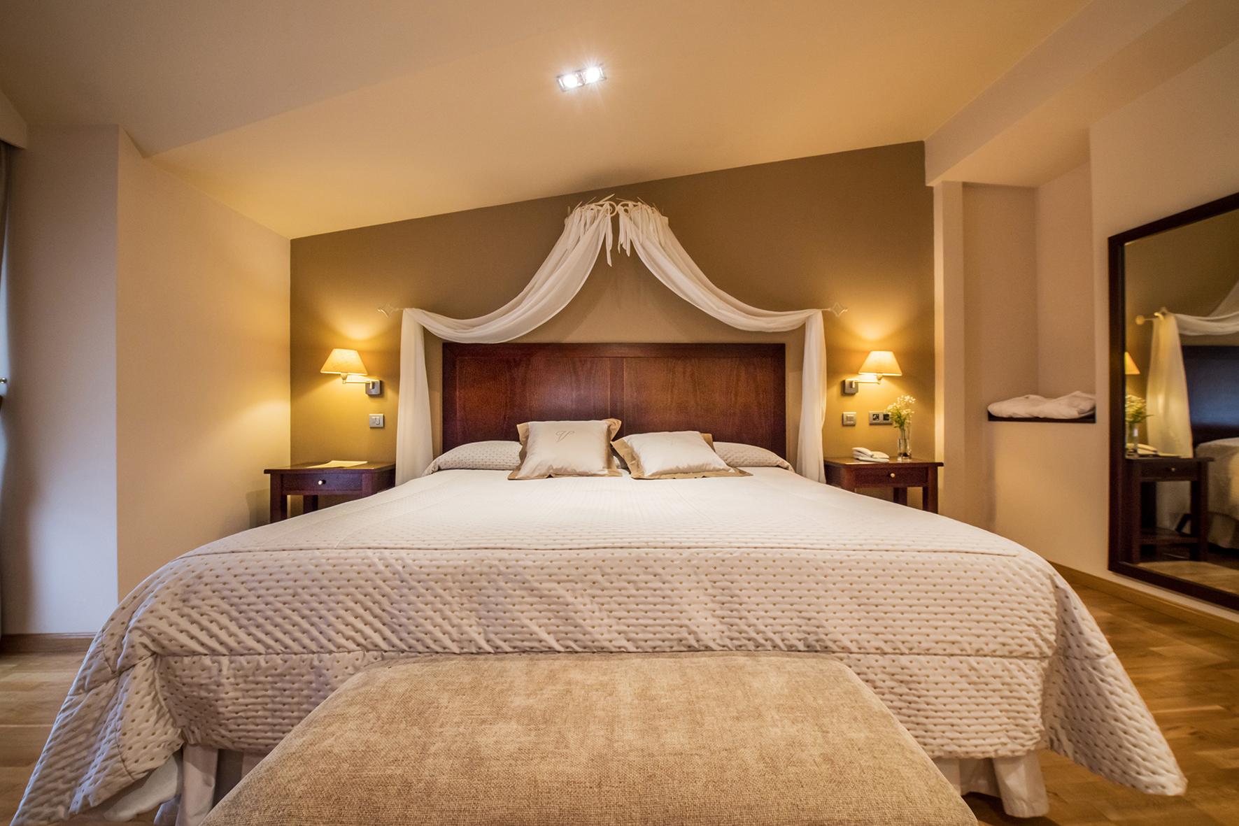 Hotel Villa Virginia Sabiñánigo Kültér fotó