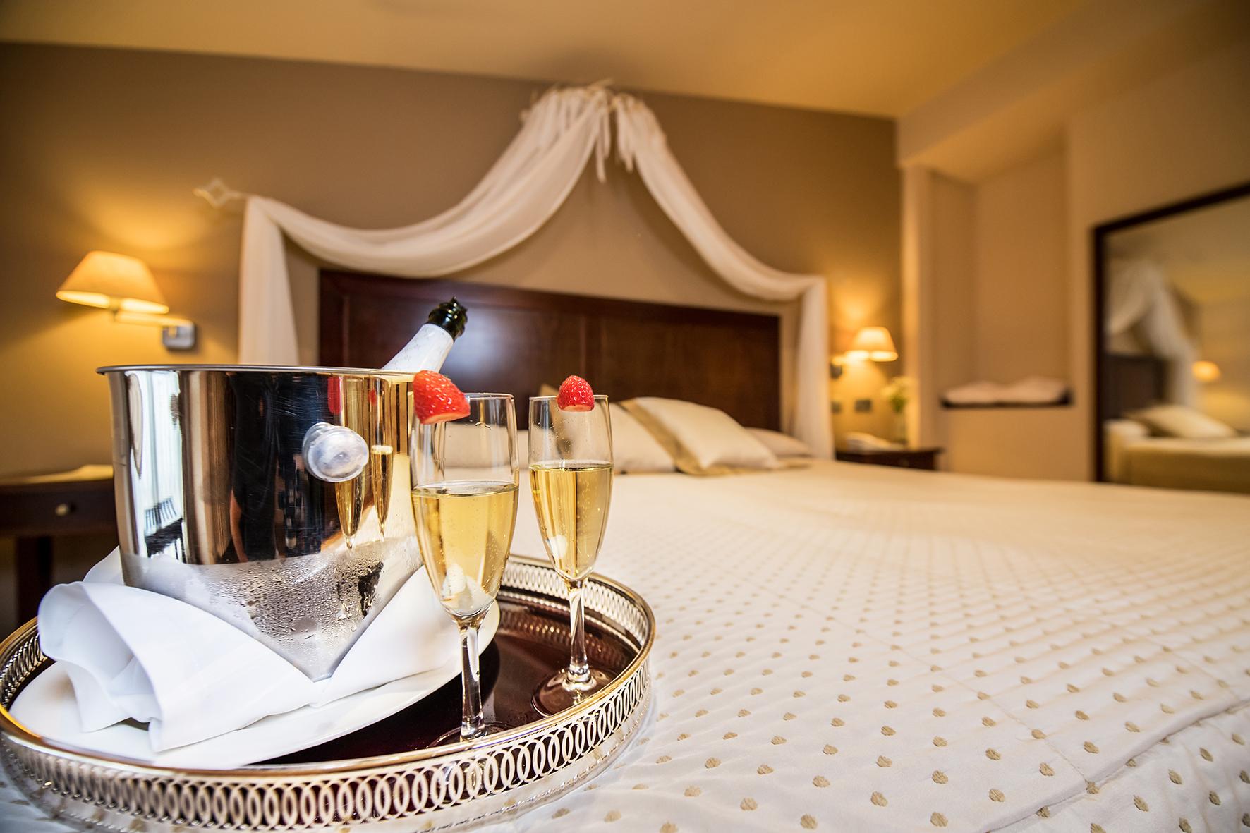 Hotel Villa Virginia Sabiñánigo Kültér fotó